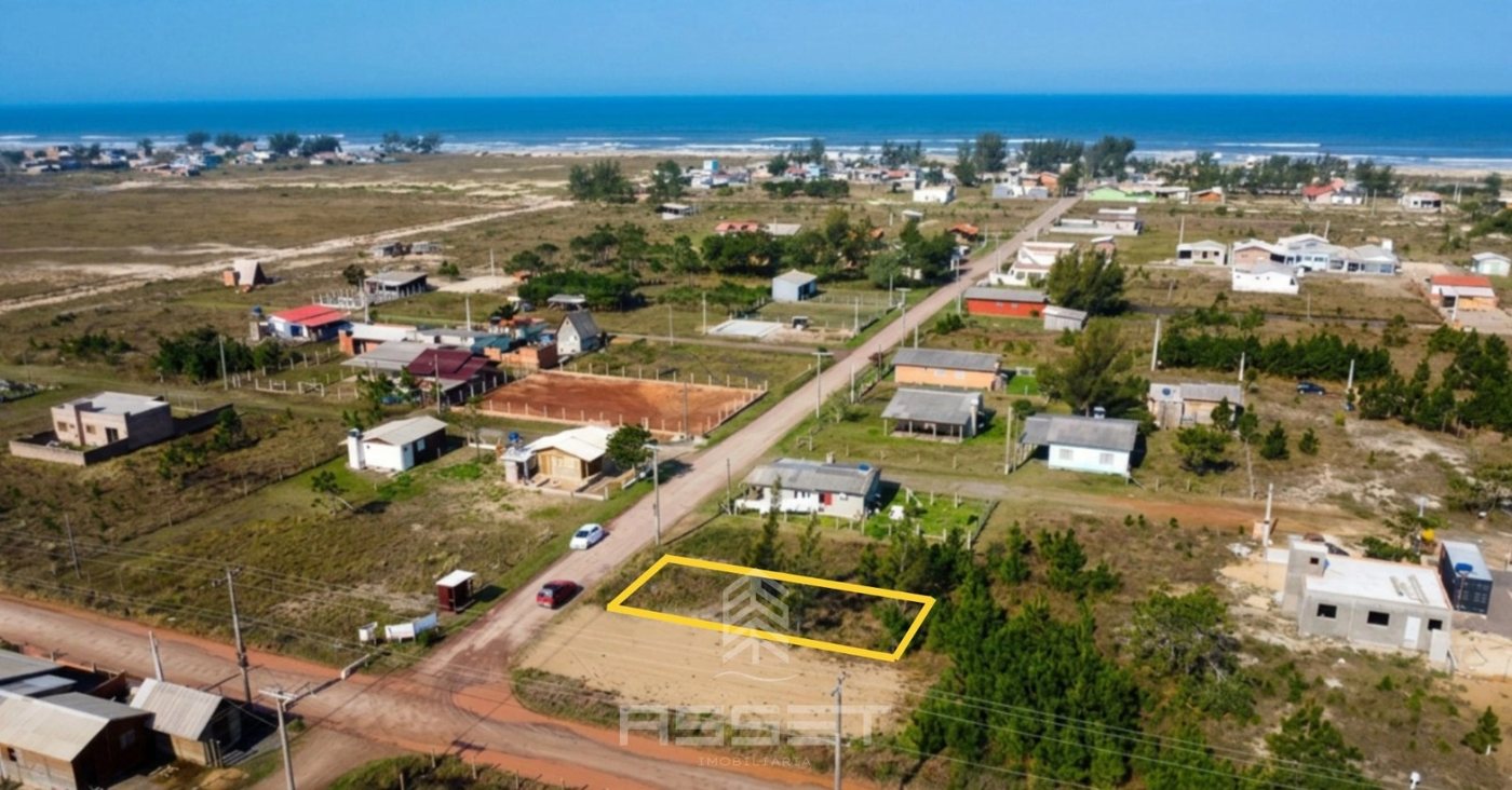 Lote em região próxima à praia